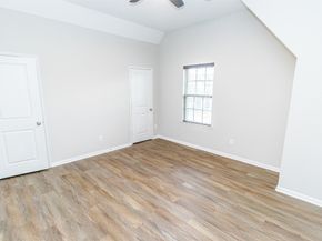 9723 Lauren Briar Lane, Humble TX 77396