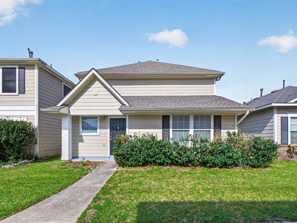 1229 Verde Trails Drive, Houston TX 77073