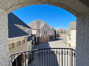 5455 Hidalgo Street, Houston TX 77056