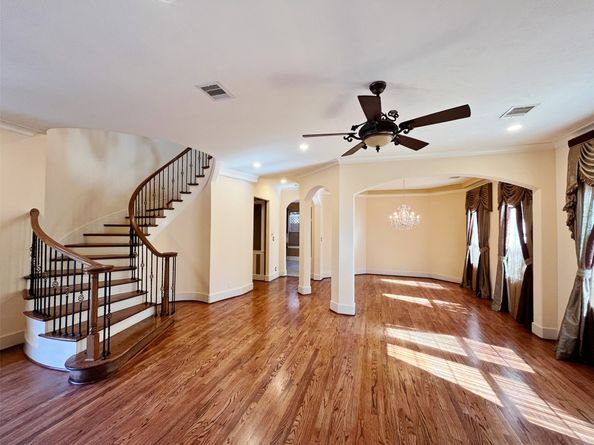 5455 Hidalgo Street, Houston TX 77056