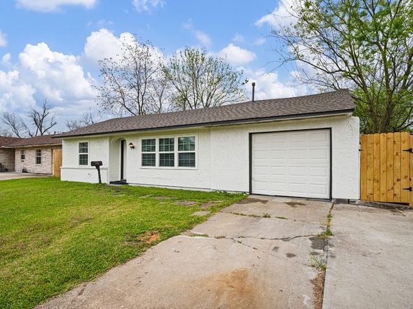 1426 Shawnee Street, Houston TX 77034