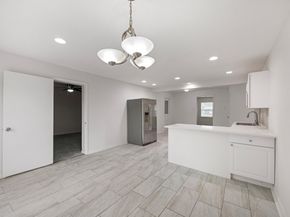 1426 Shawnee Street, Houston TX 77034