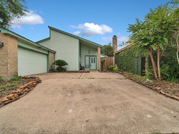 2163 Paso Rello Drive, Houston TX 77077