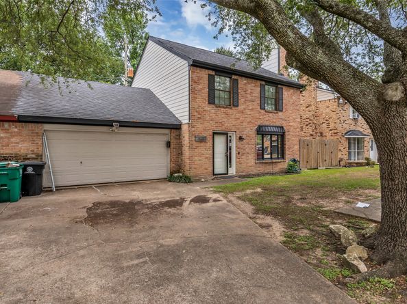 9207 Barr Circle, Houston TX 77080