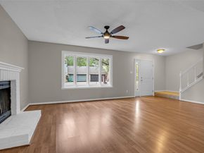 9207 Barr Circle, Houston TX 77080