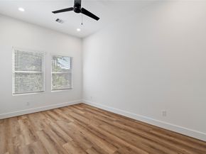 2706 Fox Street, Houston TX 77003