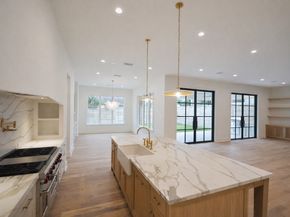 4107 Whitman, Houston TX 77027