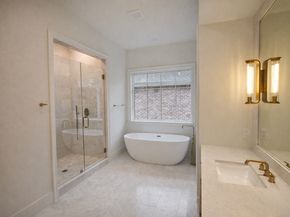 4107 Whitman, Houston TX 77027