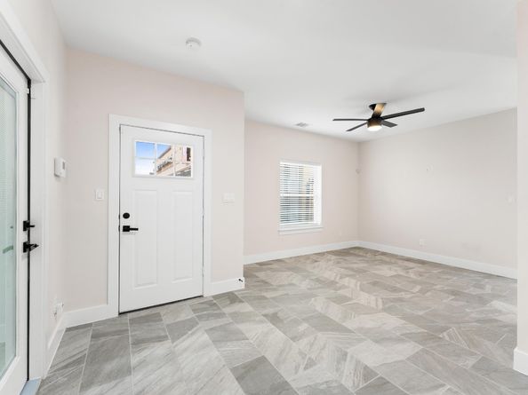 1908 Dismuke Street A, Houston TX 77023