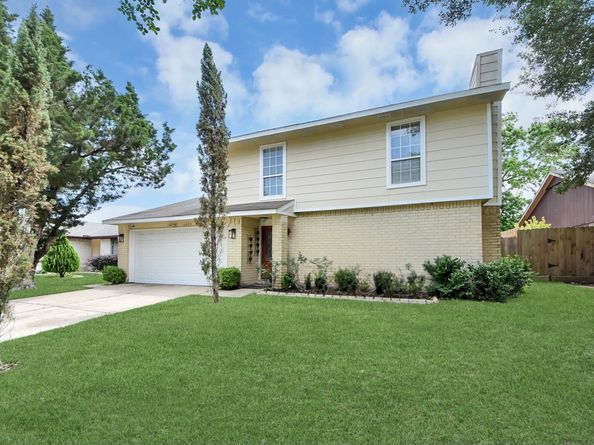 6903 La Violetta Drive, Houston TX 77083