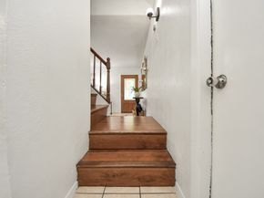 6903 La Violetta Drive, Houston TX 77083