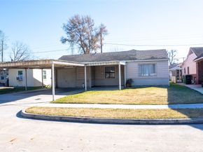 423 Exchange Street, Houston TX 77020