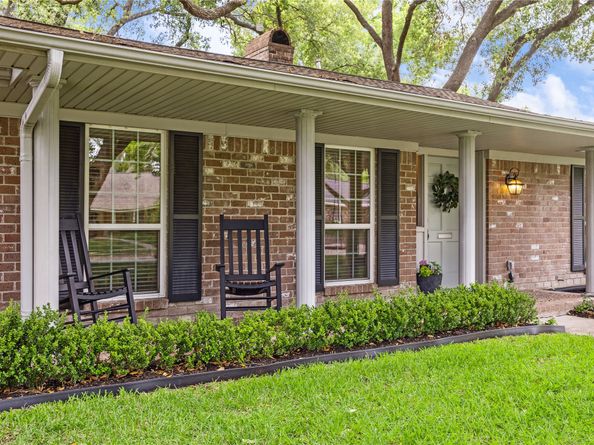 10714 Piping Rock Lane, Houston TX 77042
