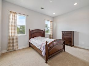 864 Wakefield Drive E, Houston TX 77018