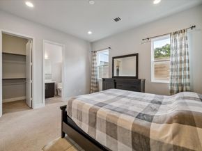 864 Wakefield Drive E, Houston TX 77018