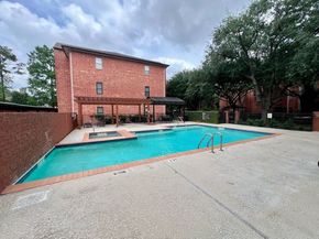 4041 Drake Street 118, Houston TX 77005
