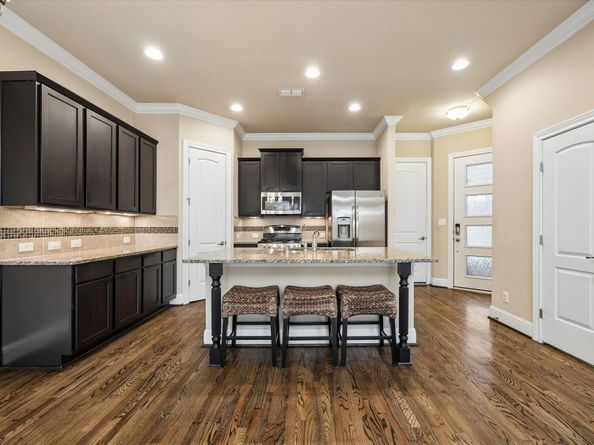 2611 Shady Woods Lane, Houston TX 77008