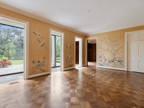 1604 Kirby Drive, Houston TX 77019