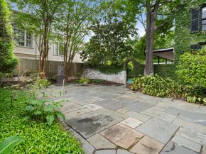 1604 Kirby Drive, Houston TX 77019