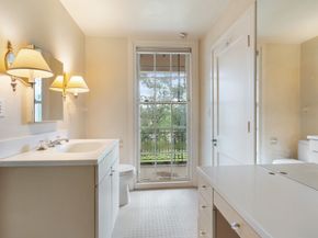 1604 Kirby Drive, Houston TX 77019