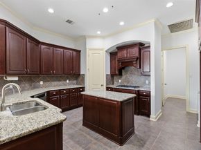 935 Poydras Street, Sugar Land TX 77498