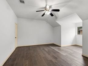 935 Poydras Street, Sugar Land TX 77498
