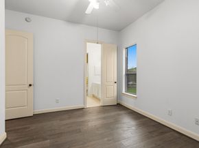935 Poydras Street, Sugar Land TX 77498