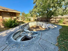 10911 Ashcroft Drive, Houston TX 77096