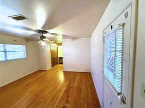 10911 Ashcroft Drive, Houston TX 77096