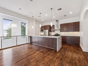 524 Sandman Street, Houston TX 77007