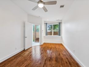 524 Sandman Street, Houston TX 77007