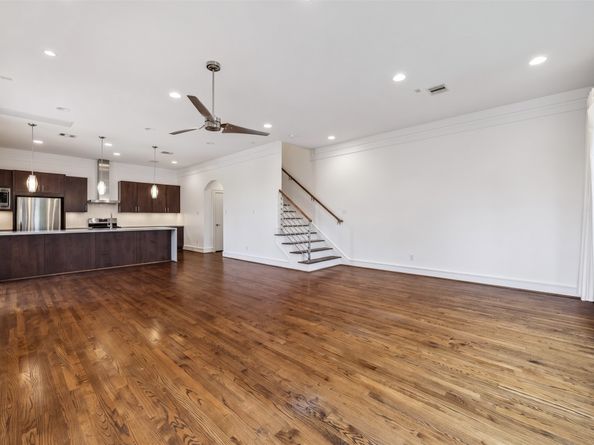 524 Sandman Street, Houston TX 77007