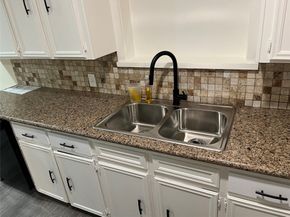 8730 Cowart Street, Houston TX 77029