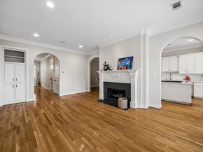 1933 Woodbury Street, Houston TX 77030