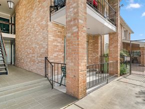 2238 S Piney Point Road 102, Houston TX 77063