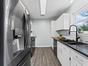 9810 Charter Ridge Drive, Houston TX 77070