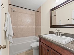 9810 Charter Ridge Drive, Houston TX 77070