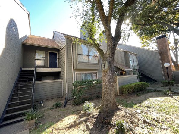 6601 Sands Point Drive 5, Houston TX 77074