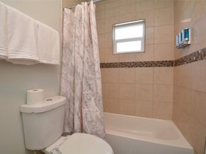 7124 Avenue F 20, Houston TX 77011