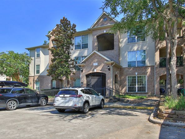 6607 Lake Woodlands Drive 223, The Woodlands TX 77382