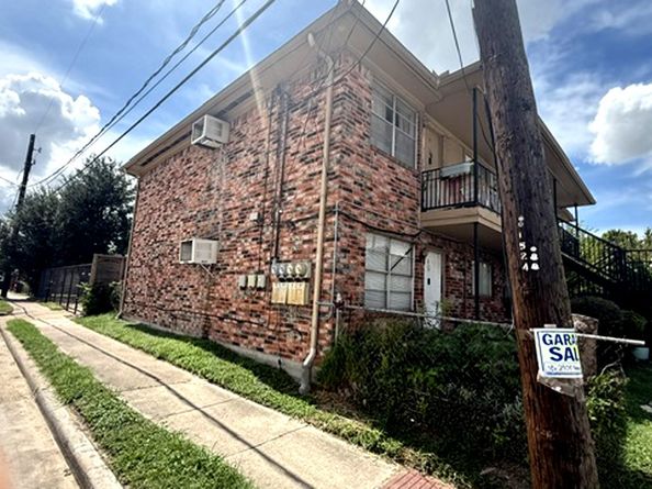 1524 Halpern Street 4, Houston TX 77009