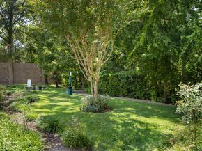 2224 S Piney Point Road 117, Houston TX 77063