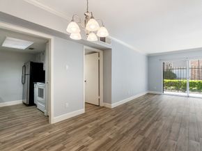 2224 S Piney Point Road 117, Houston TX 77063