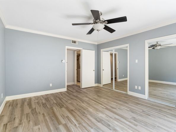 2224 S Piney Point Road 117, Houston TX 77063