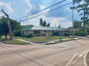 8001 Hammerly Boulevard, Houston TX 77055