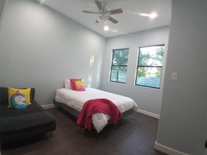 7828 Pardee Street, Houston TX 77028