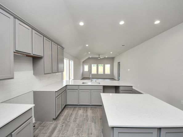 12039 Maple Oak Drive, Houston TX 77066