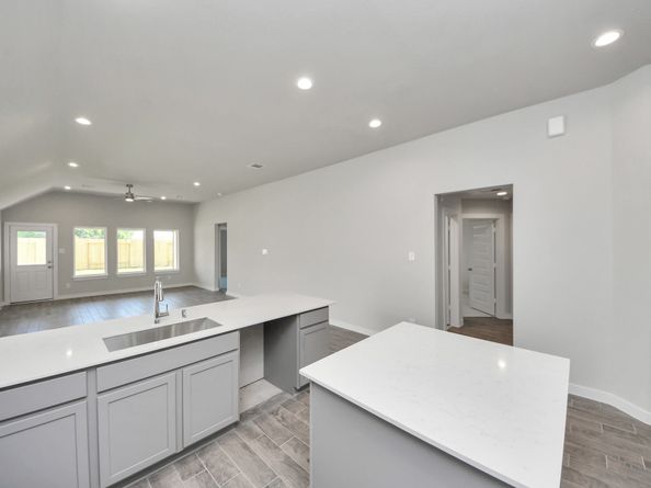 12039 Maple Oak Drive, Houston TX 77066