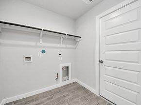12039 Maple Oak Drive, Houston TX 77066