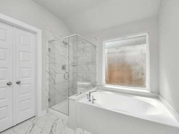 12039 Maple Oak Drive, Houston TX 77066